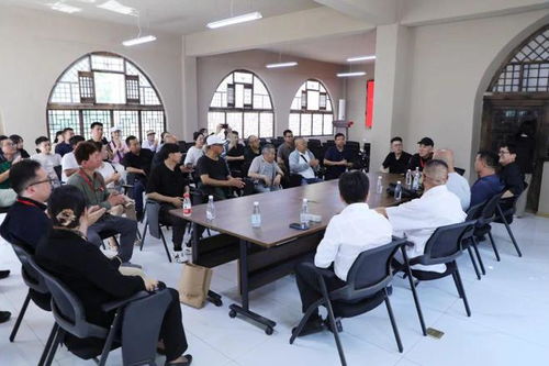 點墨鑿刻頌延安——木刻版畫在弘揚革命精神中的作用與美術(shù)輔導服務(wù)