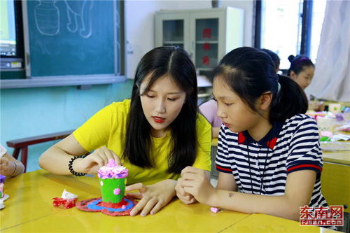 閩江學院美術(shù)學院學生 以藝術(shù)繪美鄉(xiāng)村 助力鄉(xiāng)村振興